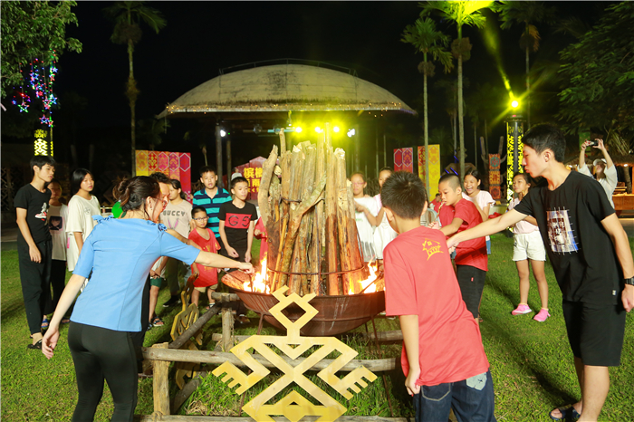 6、“少年演講家”玩轉檳榔谷 蕩槳飛歌“悠黎客”